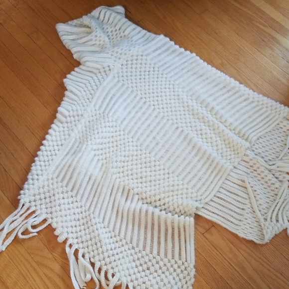 Vintage cowl neck shawl - Picture 2 of 5